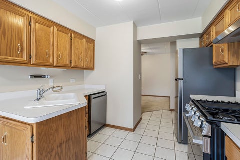 Tiny photo for 13934 Lavergne Avenue #801, Crestwood, IL 60418 (MLS # 12679508)