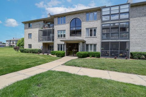 Photo of 13934 Lavergne Avenue #801, Crestwood, IL 60418 (MLS # 12679508)