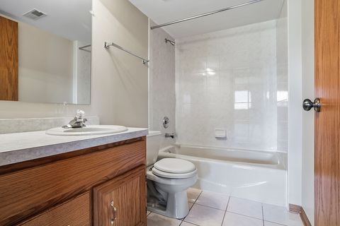 Tiny photo for 13934 Lavergne Avenue #801, Crestwood, IL 60418 (MLS # 12679508)