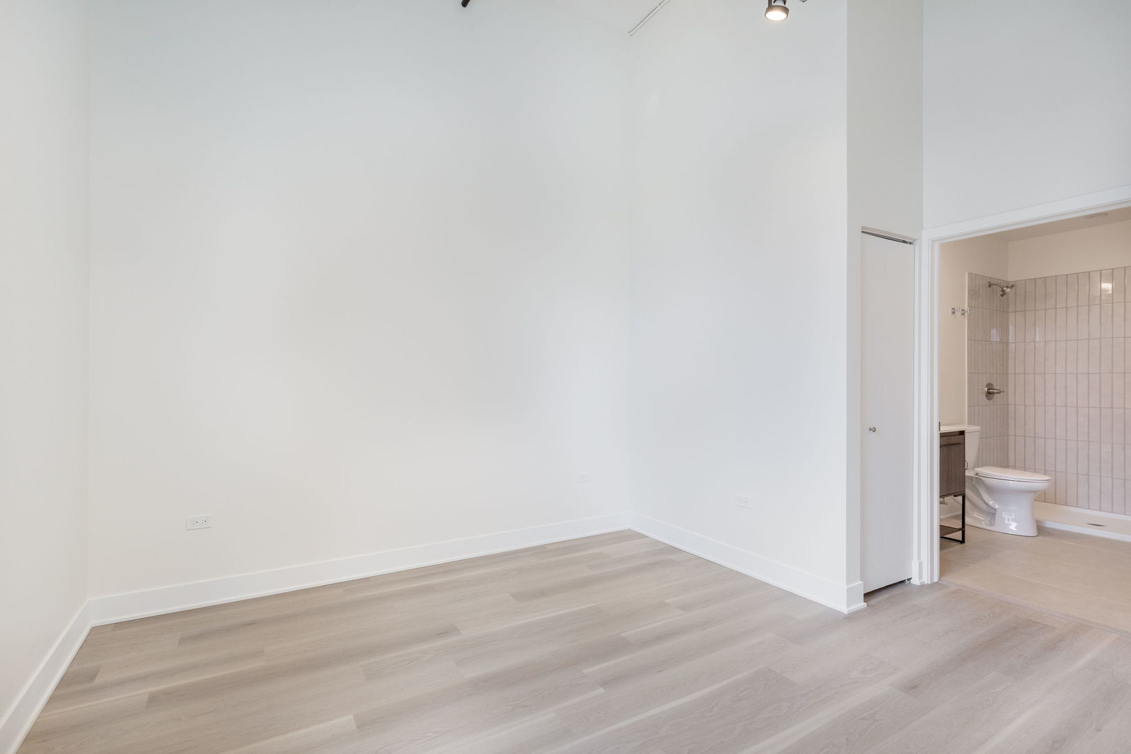 3801 W 26th Street 202