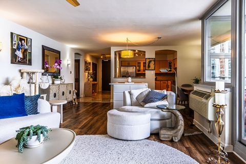 Tiny photo for 6145 N Sheridan Road #12D, Chicago, IL 60660 (MLS # 12536907)