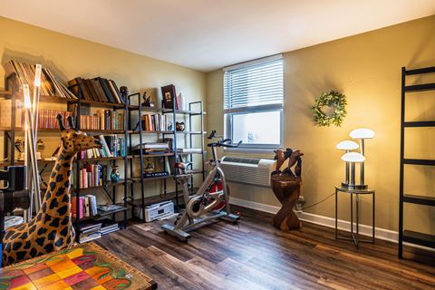 Tiny photo for 6145 N Sheridan Road #12D, Chicago, IL 60660 (MLS # 12536907)