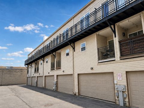 Tiny photo for 4851 N Pulaski Road, Chicago, IL 60630 (MLS # 12665497)