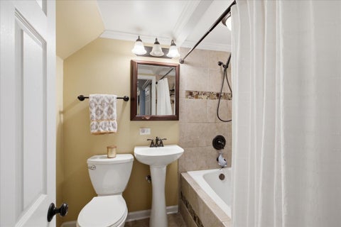 Tiny photo for 7734 W Glenlake Avenue, Chicago, IL 60631 (MLS # 12696630)