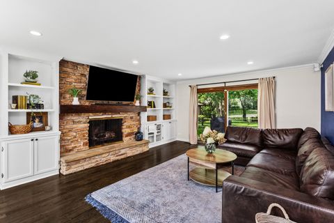 Tiny photo for 3850 Dauphine Avenue, Northbrook, IL 60062 (MLS # 12481605)