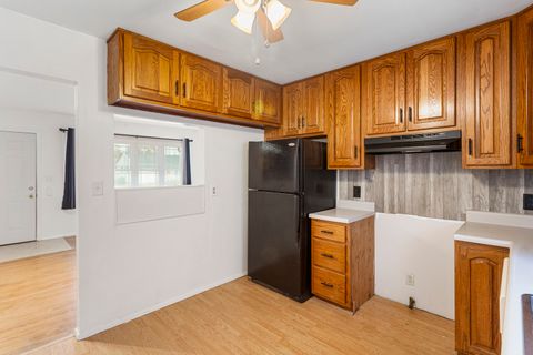 Tiny photo for 19 La Salle Drive, Decatur, IL 62521 (MLS # 12519824)