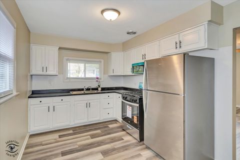 Tiny photo for 16354 Justine Street, Markham, IL 60428 (MLS # 12496711)