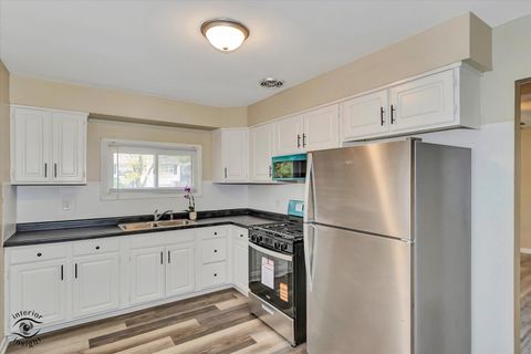 Tiny photo for 16354 Justine Street, Markham, IL 60428 (MLS # 12496711)