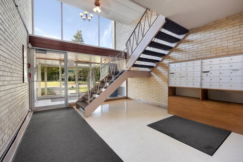 Tiny photo for 2214 S Goebbert Road #178, Arlington Heights, IL 60005 (MLS # 12676327)
