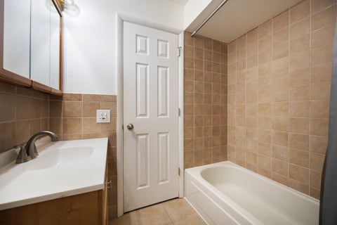 Tiny photo for 2214 S Goebbert Road #178, Arlington Heights, IL 60005 (MLS # 12676327)
