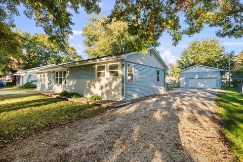 Tiny photo for 3914 15th Street B Street, Moline, IL 61265 (MLS # 12776995)
