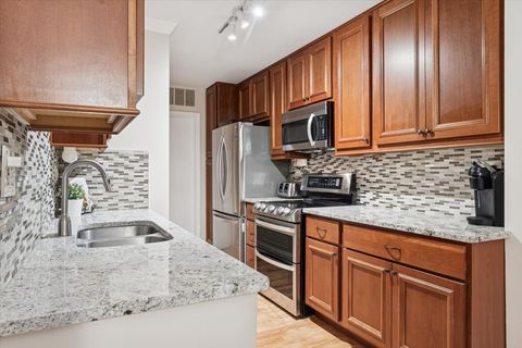 Tiny photo for 509 Aurora Avenue #209, Naperville, IL 60540 (MLS # 12490628)