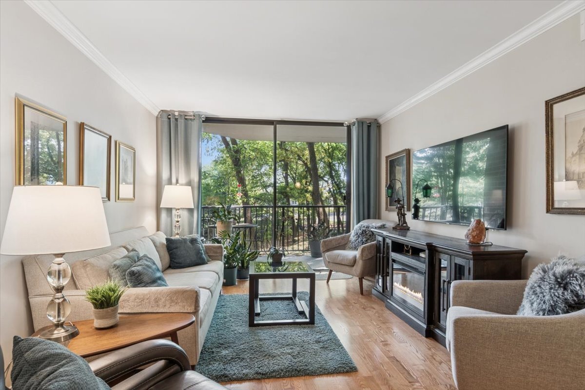 509 Aurora Avenue 209