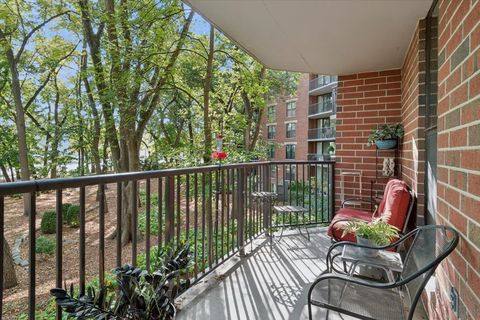 Tiny photo for 509 Aurora Avenue #209, Naperville, IL 60540 (MLS # 12490628)
