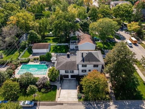 Tiny photo for 469 S York Street, Elmhurst, IL 60126 (MLS # 12789358)