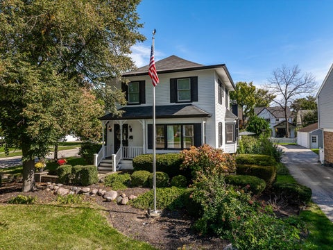Tiny photo for 469 S York Street, Elmhurst, IL 60126 (MLS # 12789358)