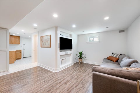 Tiny photo for 469 S York Street, Elmhurst, IL 60126 (MLS # 12789358)
