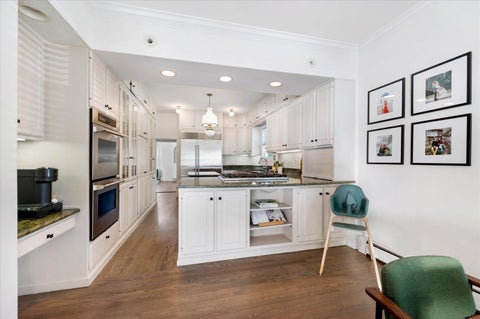 Tiny photo for 469 S York Street, Elmhurst, IL 60126 (MLS # 12789358)