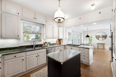 Tiny photo for 469 S York Street, Elmhurst, IL 60126 (MLS # 12789358)