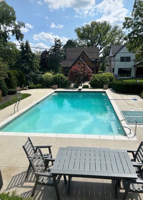 Tiny photo for 469 S York Street, Elmhurst, IL 60126 (MLS # 12789358)