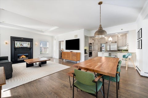 Tiny photo for 469 S York Street, Elmhurst, IL 60126 (MLS # 12789358)