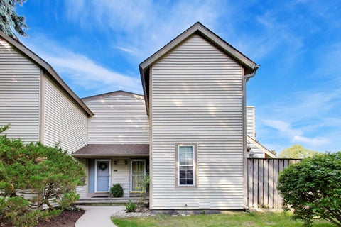 Photo of 913 Campbell Drive, Gurnee, IL 60031 (MLS # 12760979)