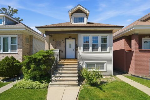 4938 W Melrose Street Chicago IL 60641