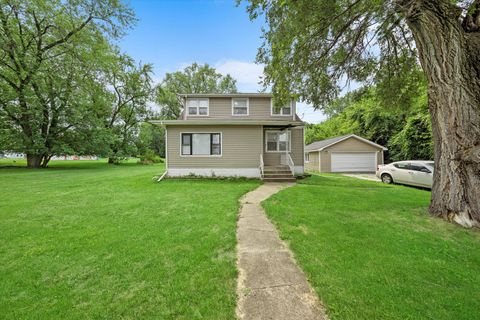 1725 E 158th Street South Holland IL 60473