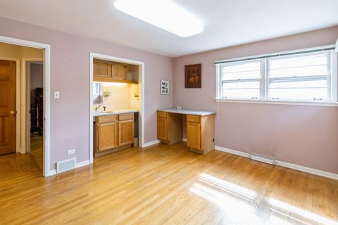 Tiny photo for 217 55th Street, Clarendon Hills, IL 60514 (MLS # 12476995)