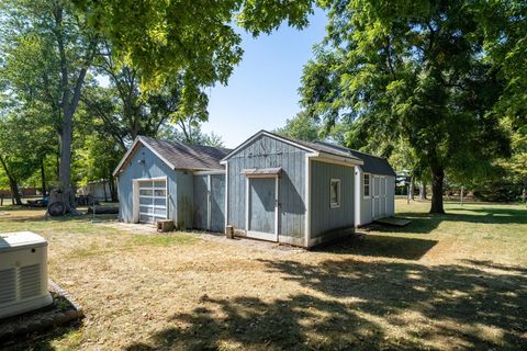 Tiny photo for 406 Park Street, Kappa, IL 61738 (MLS # 12471148)