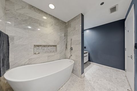 Tiny photo for 130 N Garland Court #2304, Chicago, IL 60602 (MLS # 12550518)