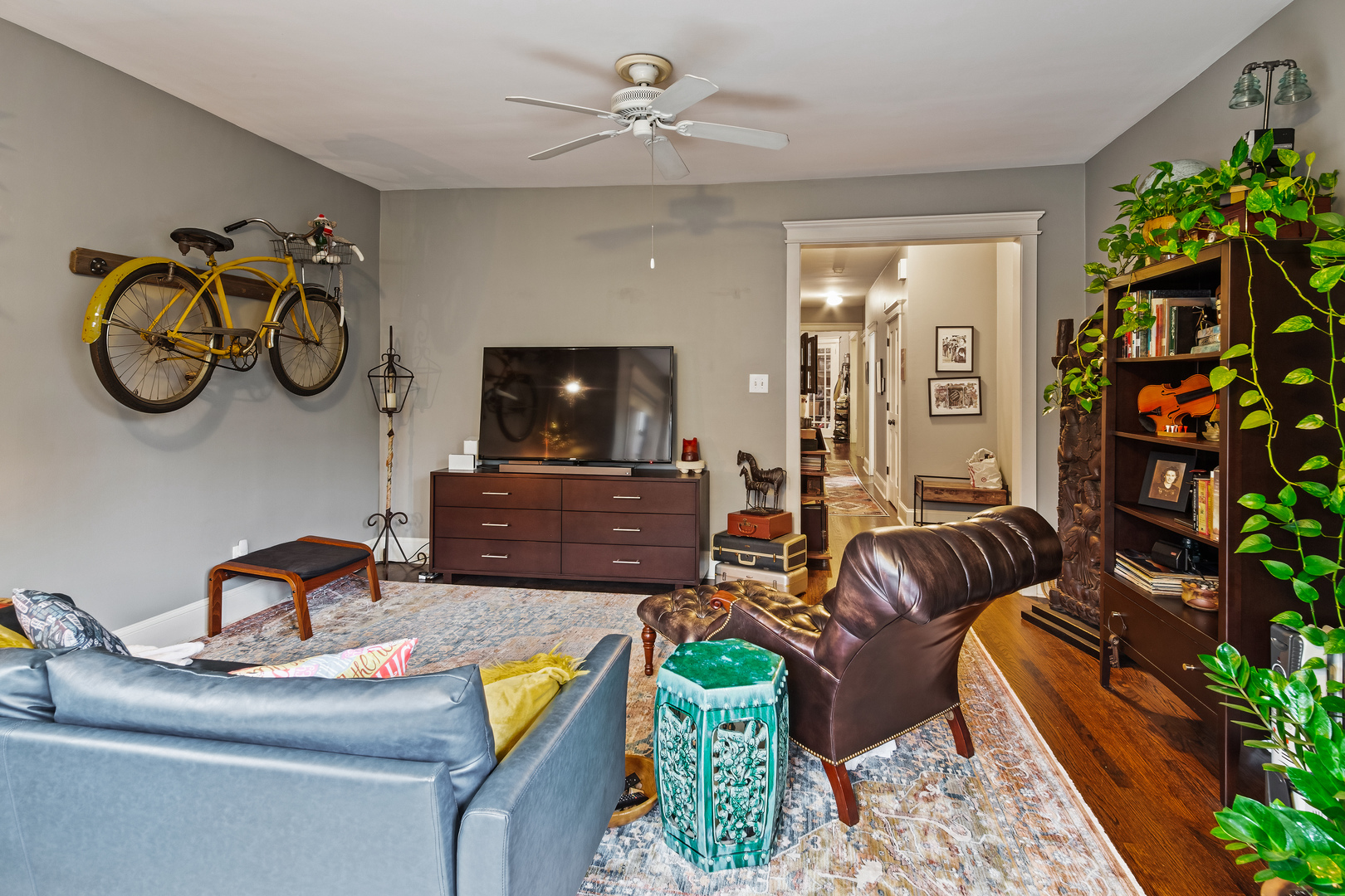 4854 N Albany Avenue 1