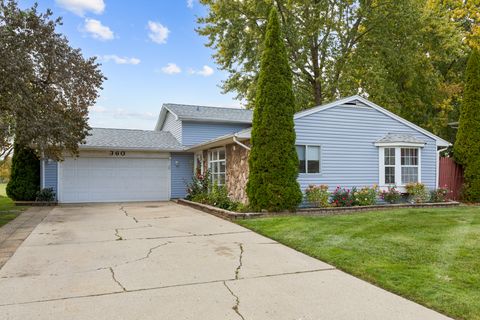 Photo of 360 Olympia Court, Elgin, IL 60120 (MLS # 12508314)