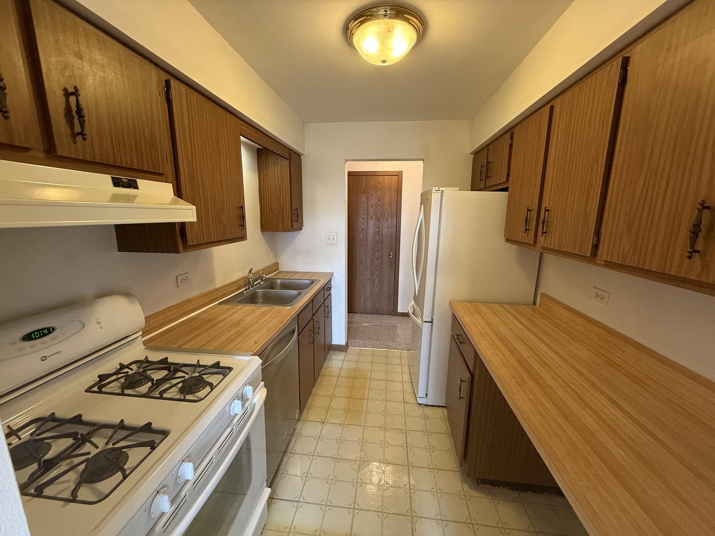 15723 Peggy Lane 11