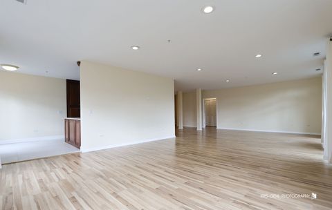 Tiny photo for 820 WEIDNER Road #401, Buffalo Grove, IL 60089 (MLS # 12500161)