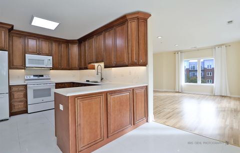 Tiny photo for 820 WEIDNER Road #401, Buffalo Grove, IL 60089 (MLS # 12500161)