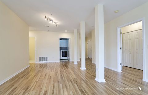 Tiny photo for 820 WEIDNER Road #401, Buffalo Grove, IL 60089 (MLS # 12500161)