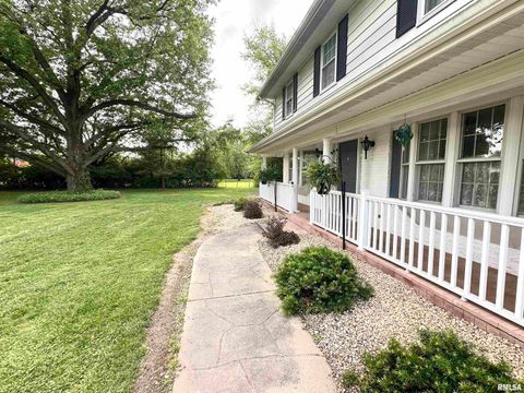 Tiny photo for 1 ESTATE Drive, Centralia, IL 62801 (MLS # EB458026)