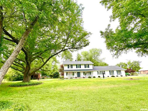 Tiny photo for 1 ESTATE Drive, Centralia, IL 62801 (MLS # EB458026)