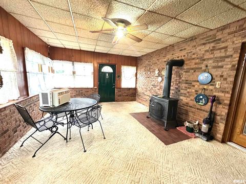 Tiny photo for 1 ESTATE Drive, Centralia, IL 62801 (MLS # EB458026)