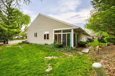 Tiny photo for 202 Stone Manor Circle, Batavia, IL 60510 (MLS # 12629647)