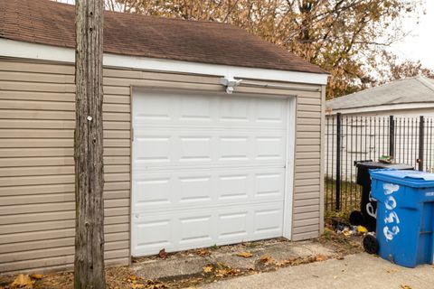 Tiny photo for 8500 S Prairie Avenue, Chicago, IL 60619 (MLS # 12579161)