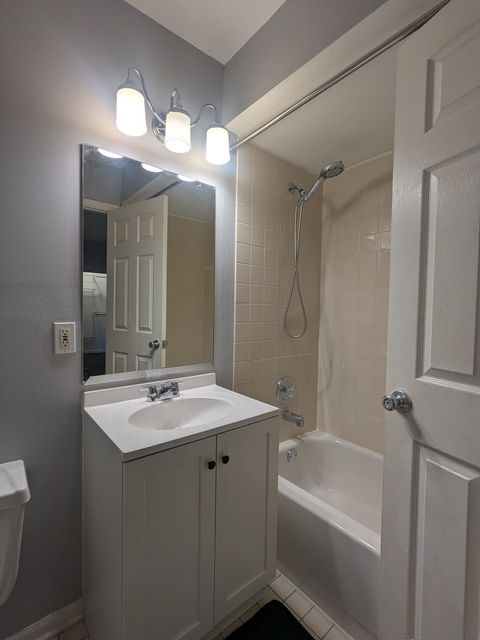 Tiny photo for 5231 N Winthrop Avenue #1S, Chicago, IL 60640 (MLS # 12505415)