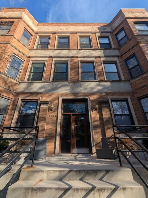Tiny photo for 5231 N Winthrop Avenue #1S, Chicago, IL 60640 (MLS # 12505415)