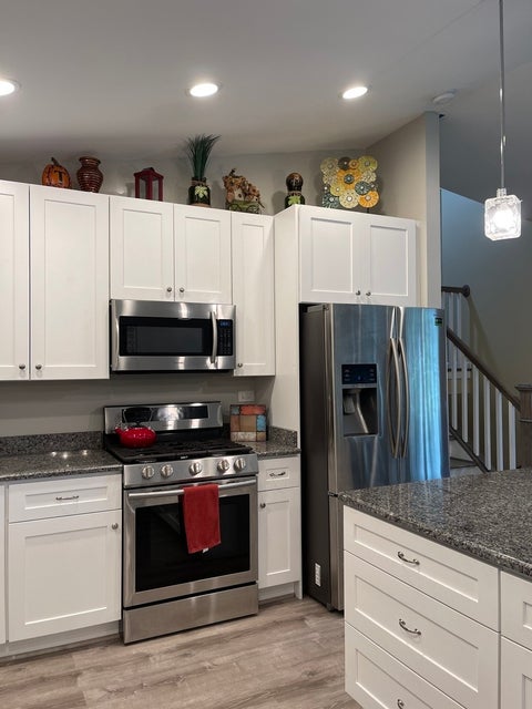Tiny photo for 1695 Berkshire Street, Glendale Heights, IL 60139 (MLS # 12734614)