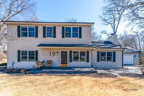 19 Eastwood Avenue Port Barrington IL 60010
