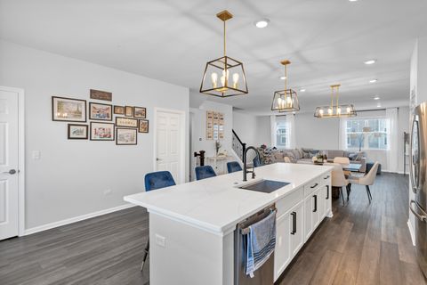 Tiny photo for 3209 Trillium Circle, Rolling Meadows, IL 60008 (MLS # 12555496)