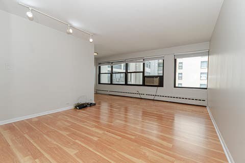 Tiny photo for 3420 N LAKE SHORE Drive #10H, Chicago, IL 60657 (MLS # 12710086)