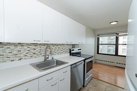 Tiny photo for 3420 N LAKE SHORE Drive #10H, Chicago, IL 60657 (MLS # 12710086)