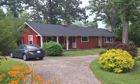 Photo of 7614 Oakwood Drive, Wonder Lake, IL 60097 (MLS # 12574321)